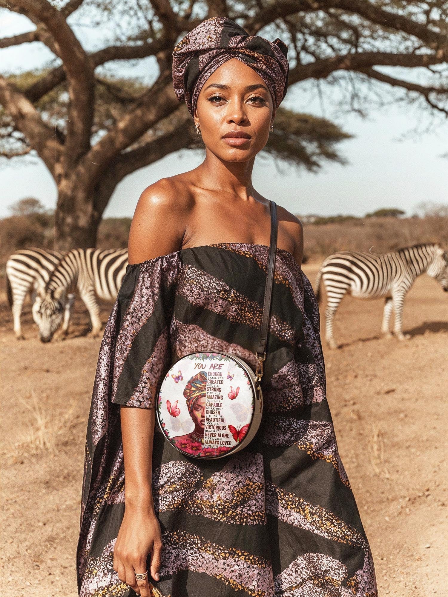 "Imani" Dove White Circle Crossbody Bag